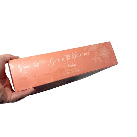 2001 Grand Entrance Barbie 53841 Sharon Zuckerman Design Collector Edition NRFB - Picture 3 of 5